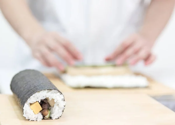 Chef Row of delicious sushi Maki roll ,Japanese food — Stock Photo, Image