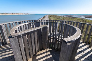 Llobregat Nehri delta Nehri Gözcü Kulesi 'nin ağız manzarası