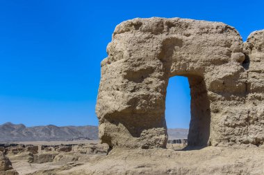 Yarkhoto ya da Yar City olarak da bilinen Jiaohe antik toprak şehrinin kalıntıları.
