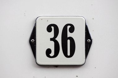 Ev numarası otuz altı