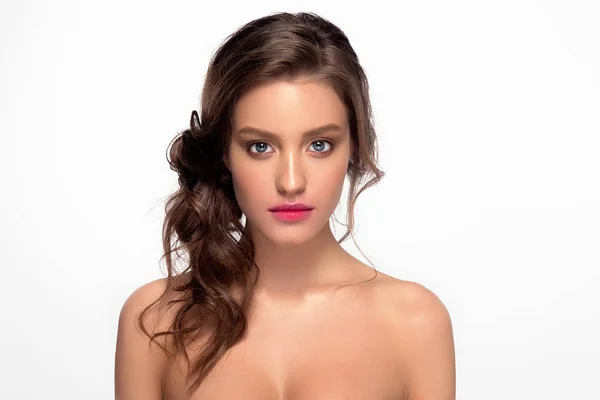 Beauty porträtt av modell med trendiga smink. Mode blank hög — Stockfoto