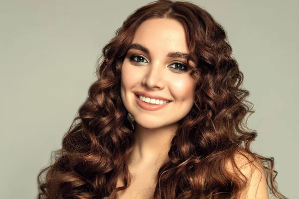 Fashion Portrait Beautiful Young Brunette Wavy Hair — Stok fotoğraf