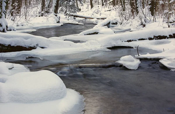 Małe Potoki Lodowe Zimowe — Zdjęcie stockowe