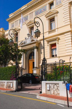 Pitoresk caddeleri ve Monte Carlo'da güzel binalar, 