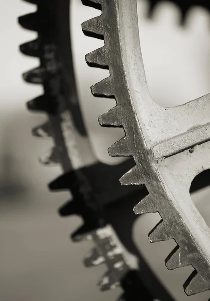 Gears of a historic crane — Stock Photo, Image