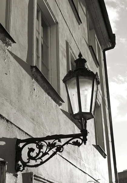 Prag'da sokak fener — Stok fotoğraf