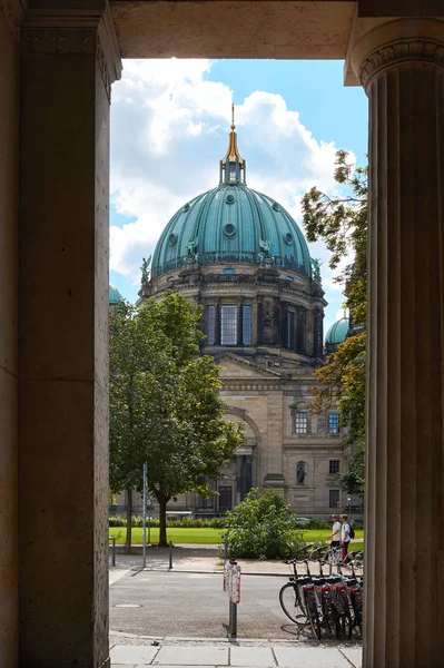 La Catedral de Berlín en el centro de Berlín — Foto de Stock