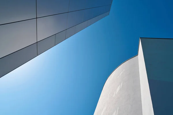 Moderní Architektura Modrá Obloha Městské Centrum Magdeburg Německu — Stock fotografie