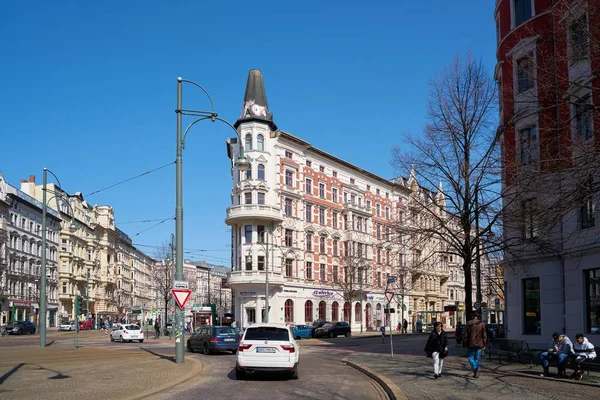 Magdeburg Germany April 2018 Road Traffic Historic Buildings Hasselbachplatz Center — Stock Photo, Image