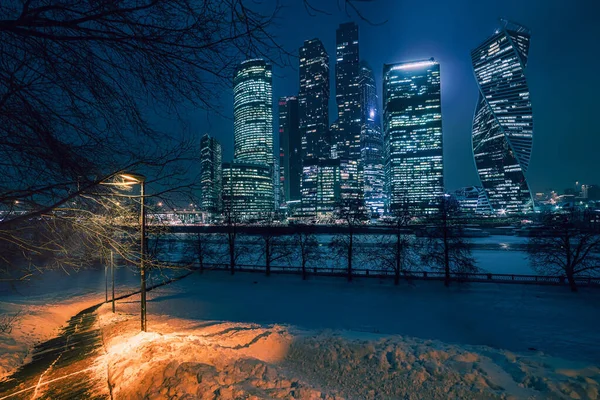 Şehir Şletmelerinde Gece Rusya Federasyonu Gecesi Telifsiz Stok Imajlar
