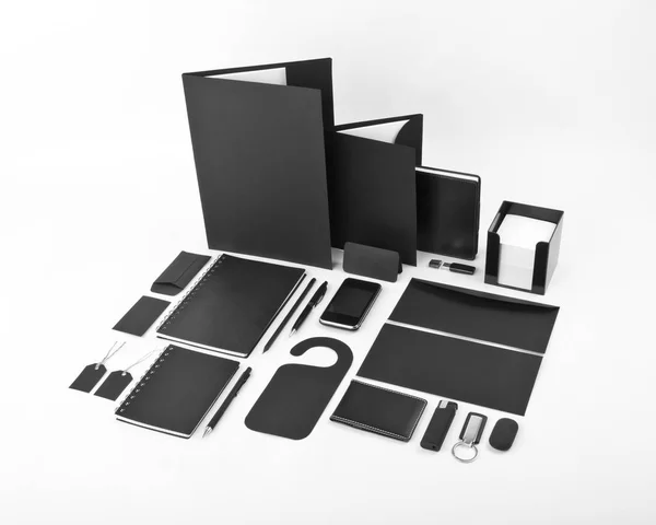 Conjunto de elementos pretos para design de identidade corporativa em um b branco — Fotografia de Stock