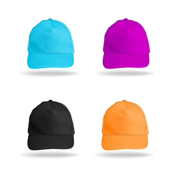 Set di cappelli da baseball colorati su sfondo bianco . — Foto Stock