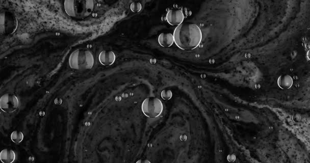 Чернила Кружатся Водой Жидкая Краска Создает Пузыри Шаблонов Движущейся Поверхности — стоковое видео