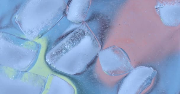 Rotation Des Cubes Glace Sous Eau — Video