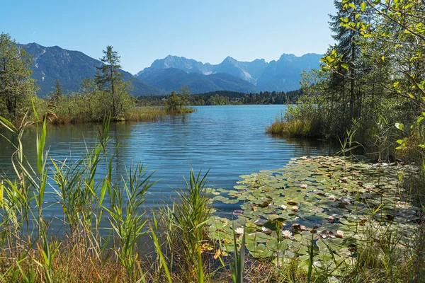 Λίμνη barmsee κοντά στο wallgau — Φωτογραφία Αρχείου