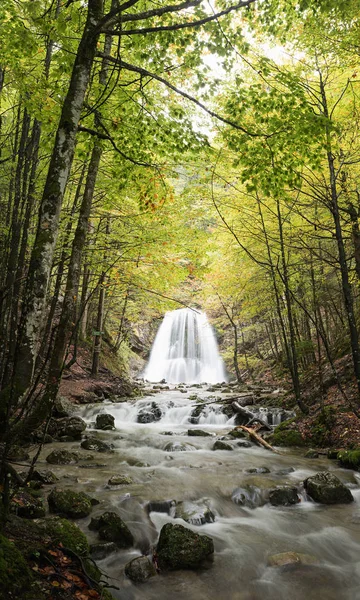 Mountain creek and waterfall Josefsthal, in autumnal landscape u — Stock Photo, Image