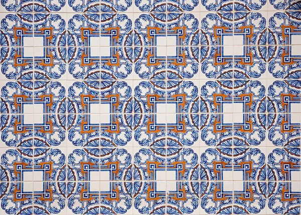 Tarihsel Azulejos fayansları, ön cephe dekorasyonu Portekiz. güzel — Stok fotoğraf