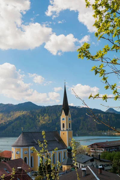 Krásný Kostel Sixta Lázeňské Město Schliersee Horní Bavorsko Jaře — Stock fotografie