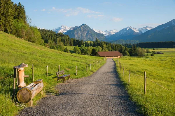 Idylický Chodník Allgau Oblasti Rubi Oberstdorf Jarní Krajina Horní Bavorsko — Stock fotografie