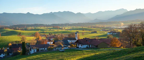 Idylická Vesnická Louka Venkovská Bavorská Krajina Zvaná Blaues Land Německá — Stock fotografie