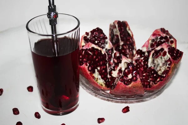 Pomegranate Juice Seeds White Background — 스톡 사진