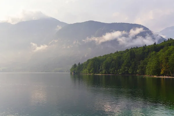 Bohinj See in den Julischen Alpen — Stockfoto