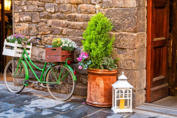 Encantadoras calles estrechas de la ciudad de Florencia — Foto de Stock