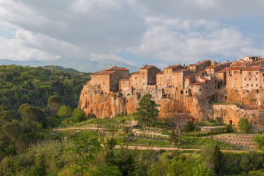 Pitigliano büyüleyici ortaçağ kenti