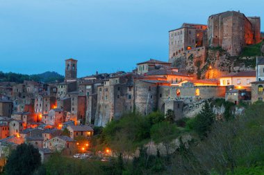 Sorano güzel ve rahat Ortaçağ kenti prov Grosseto