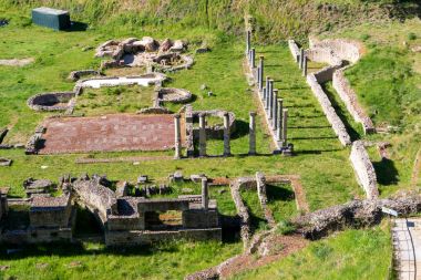 Volterra güzel ve rahat Ortaçağ kenti ve Roma Tiyatrosu harabe