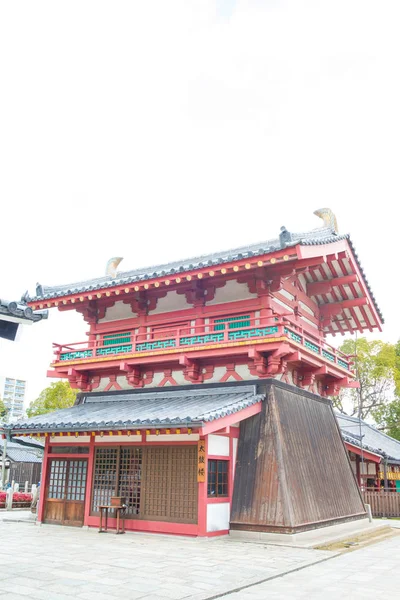 OSAKA, JAPÃO - 2 de fevereiro de 2016: Templo de Shitennoji em Osaka, Japão — Fotografia de Stock