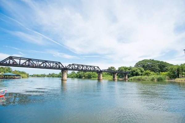 River Kwai Köprüsü için tarihinin ünlü ikinci Kanchanaburi, Tayland savaş