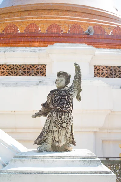 Chiness vinkel staty på thailändska templet — Stockfoto