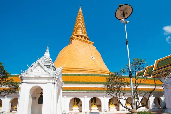 Phra prathom Chedi o pagoda, Nakornprathom Tailandia —  Fotos de Stock