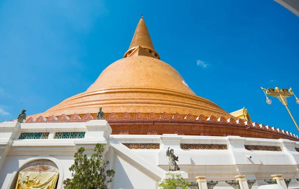 プラ prathom 仏塔や塔、Nakornprathom タイ — ストック写真