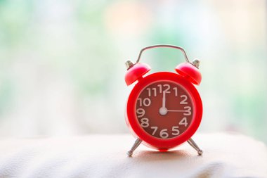 Kırmızı alarm clock penceresinde