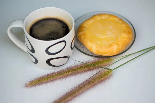 Xícara de café e padaria — Fotografia de Stock