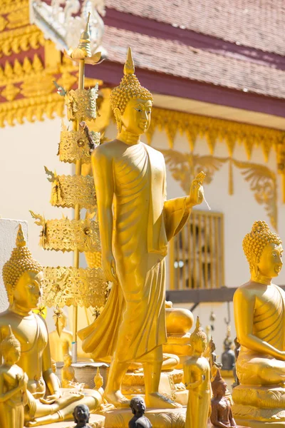 Złoty Budda Wat Phra Bang Phuan Nongkhai Tajlandii — Zdjęcie stockowe