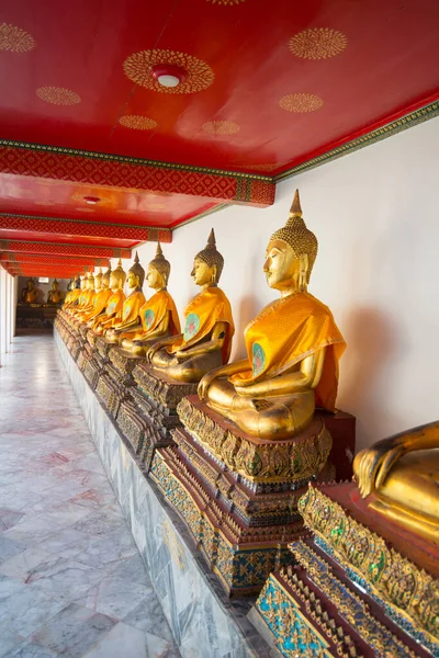 Bangkok Tailândia 2019 Dezembro Buda Ouro Wat Phra Chettuphon Wimon — Fotografia de Stock