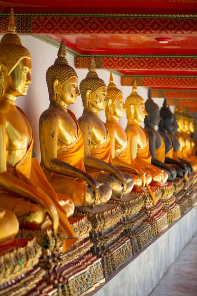 Wat Phra Chettuphon Wimon Mangkhalaram Wat Pho 中的金佛 泰国曼谷 — 图库照片