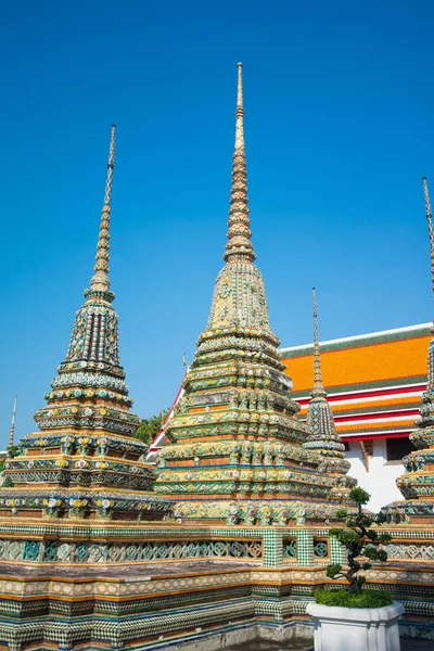 泰国曼谷Wat Phra Chettuphon Wimon Mangkhalaram Wat Pho 的老塔 — 图库照片