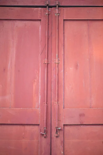Cerradura Puerta Madera Roja — Foto de Stock