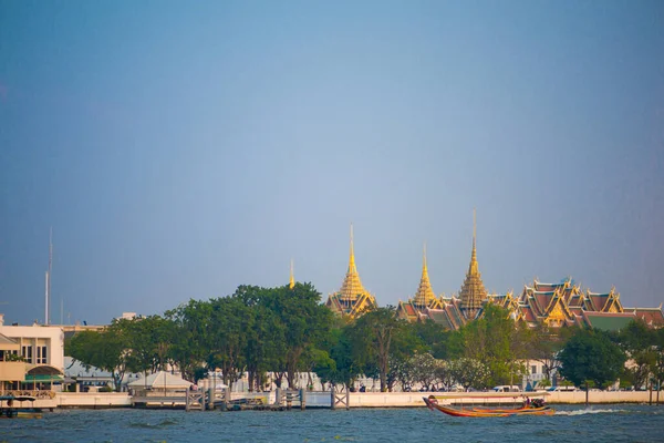 泰国曼谷 2018年12月22日 泰国曼谷Wat Phra Rattana Satsadaram视图 — 图库照片