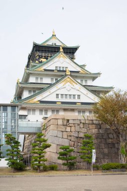 Osaka, Japonya - 13 Kasım 2018: Osaka Şatosu Sonbahar sezonu Japonya 'nın Osaka kentinde