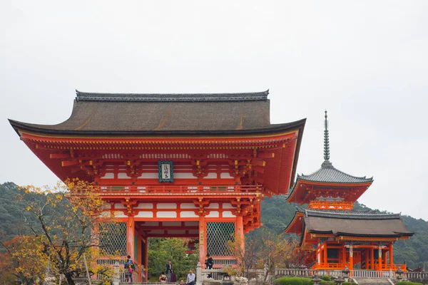 Kjóto Listopadu 2018 Chrámová Brána Kiyomizu Dera Japonském Kjótu — Stock fotografie