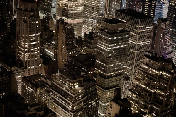 Manhattan vista aérea à noite em Nova York — Fotografia de Stock