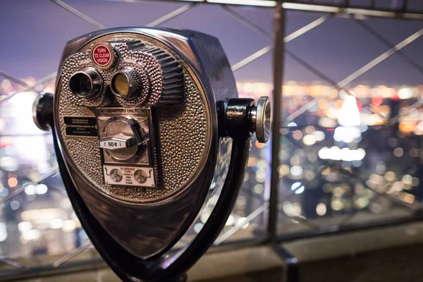 Binóculos no topo do Empire State Building — Fotografia de Stock