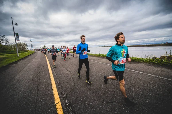 Marathonläufer kurz nach dem Start — Stockfoto