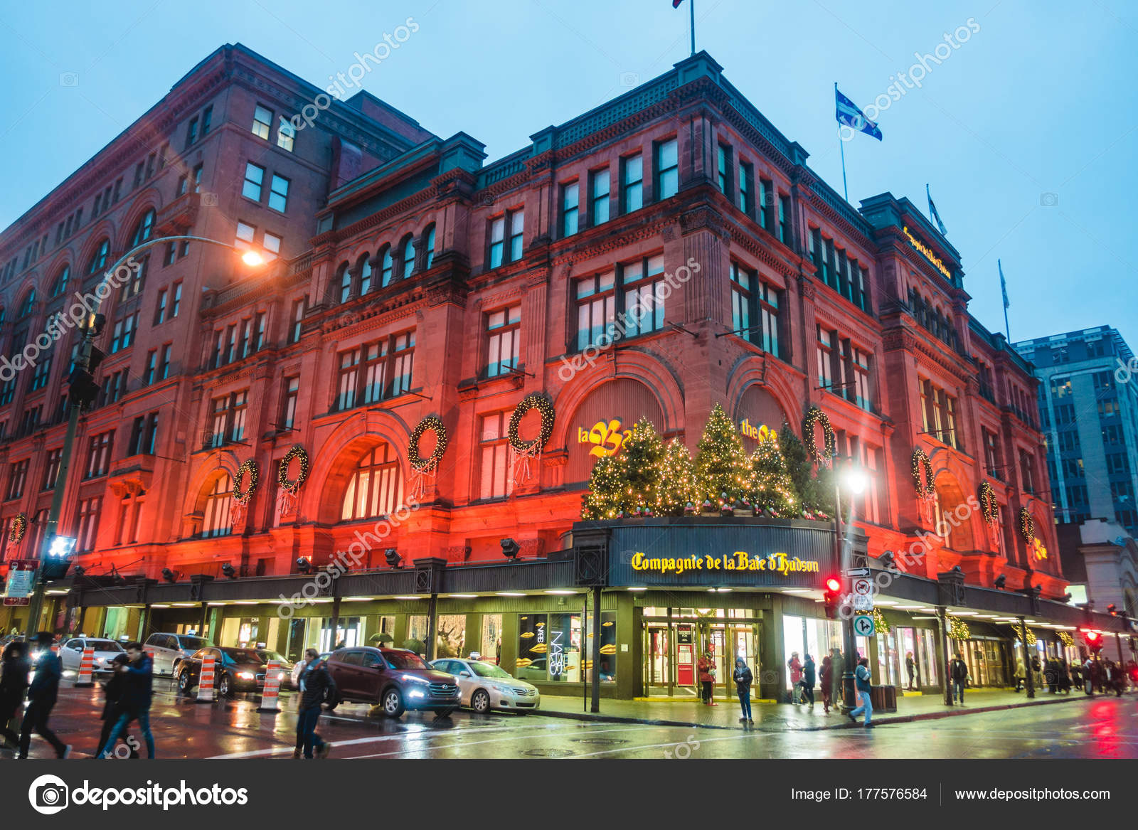 Montreal Canada November 2017 Baie Store Front Xmas Decorations