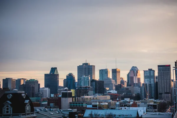 蒙特利尔 加拿大 2017年11月24日 蒙特利尔市中心视图从东部在日落期间 — 图库照片